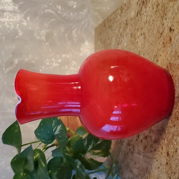 Zabkowice red glass vase - Picture 5 of 14